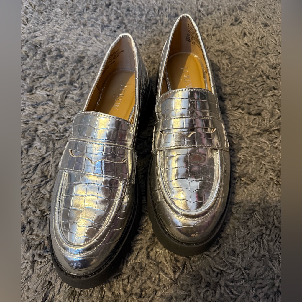 J. Crew Women’s Silver Crocodile-Embossed Loafers 8.5